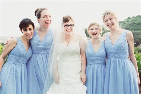 23 photos of beautiful brides wearing glasses
