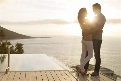 With many anniversaries past, the 20th wedding anniversary is most likely the first anniversary that will be celebrated with family and friends as the true modern gift ideas: 20th Wedding Anniversary Gift Ideas