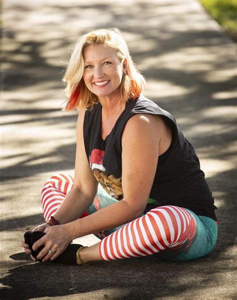 Place your feet flat on the floor, raise your hips. Today's Workout: Butterfly sitting pose is gift to yourself - Lifestyle - Columbia Daily Tribune ...
