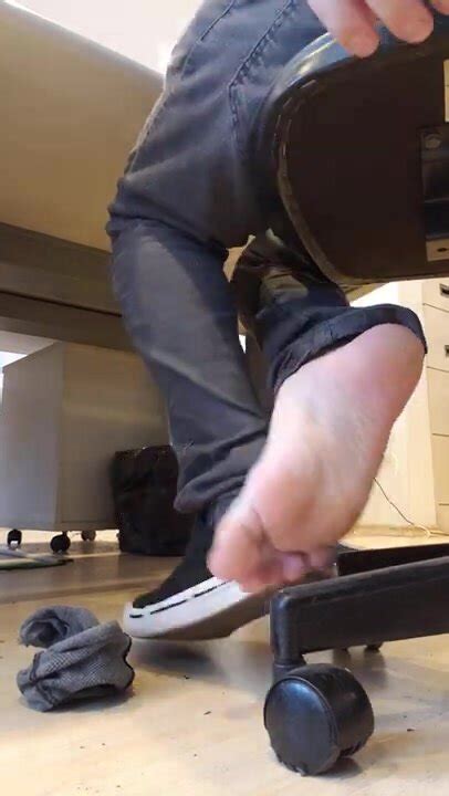 Twinks Sexy Shoeplay At Work