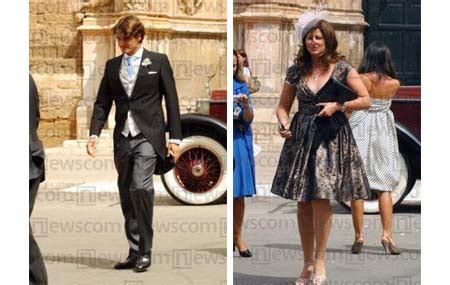 The bride wore an empire waist wedding dress by oscar. Roger Federer and Mirka Wedding Pictures | All About ...