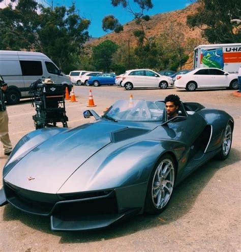Chris Brown Lands Brand New Car Photo 6