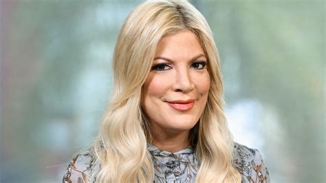 Still married to her husband dean mcdermott? Tori Spelling Confirms 90210 Reboot Is Happening With Most of the 'OG Crew' - SheKnows