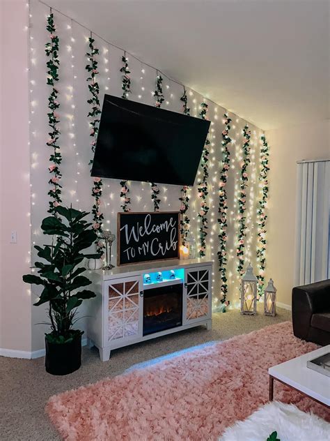 Use fairy lights as a softer way to light up your bedroom. Fairy wall in 2020 | Living room decor apartment, Bedroom ...