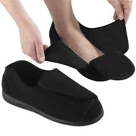 Best Extra Wide Slippers For Swollen Feet Diabetics Or