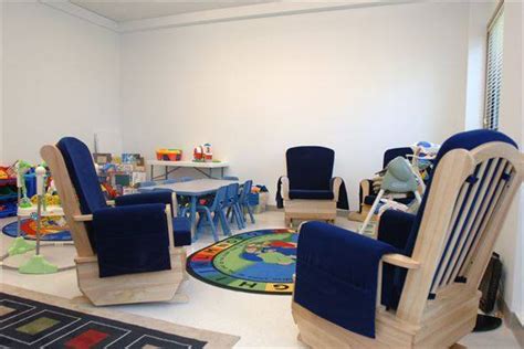 17 Easy & Creative Kids Friendly Living Room Decorating Ideas