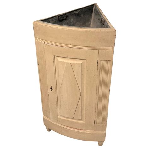 This will allow the water to drain away easily. Swedish 19th Century Gustavian Corner Console or Planter ...