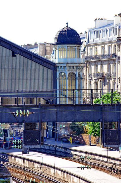 Gare Saint Lazare Esplanade De La Gare Saint Lazare Paris Viii