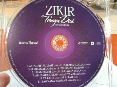 I denne podcasten inviterer de kjente mennesker til terapi. Pendekar Pajam: GABUNGAN ALBUM ZIKIR TERAPI DIRI (HAFIZ ...