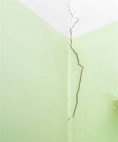 Drywall Cracks In A New House When Typical And When Serious Buyers Ask