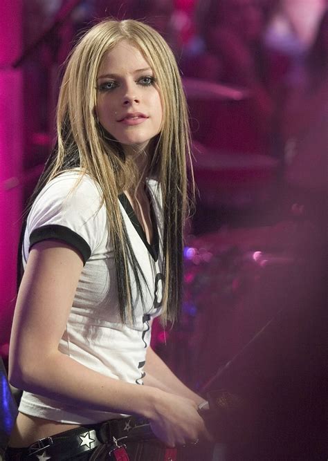 muchmusic s intimate and interactive 28 mayo 2004 05 the best avril lavigne