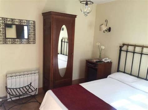 The snack bar provides a place to unwind. HOTEL CASA DEL CAPITEL NAZARI Granada Ciudad - Granada