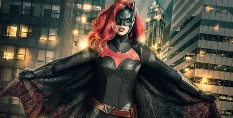 Fotos Da Batwoman Revelam Dois Vilões Clássicos Do Batman UnicórnioHater