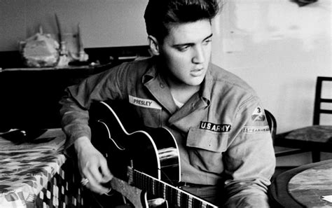 30 Fun And Interesting Facts About Elvis Presley - Tons Of Facts