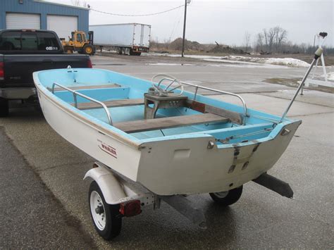 170 montauk, 130 super sport and 190 montauk. 1968 Boston Whaler 13' Sport - The Wooden Runabout Company
