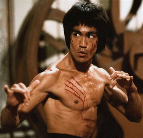 Bruce Lee Bi Bil Star 80 Let Vestniksi