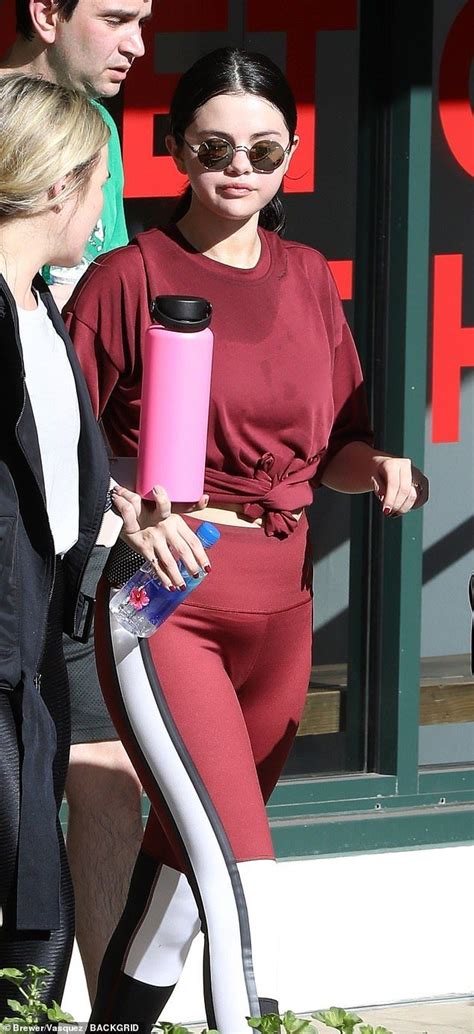 Selena Gomez Is Red Hot As She Sweats It Out During Pilates Session Selena Gomez Selena Gomez