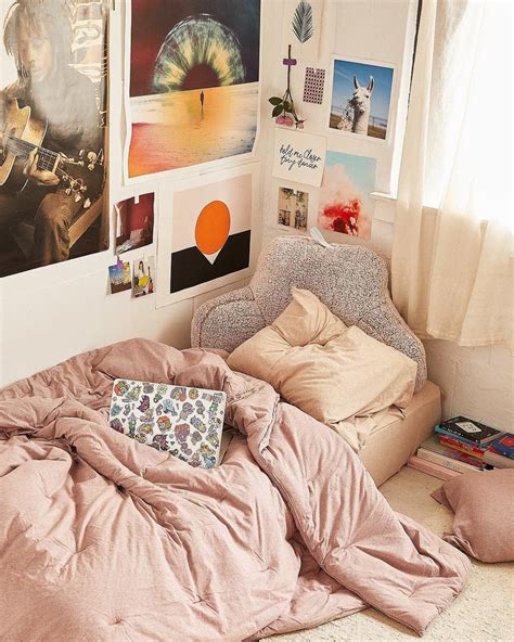 Collection by lauren catherine blogs. #UOonCampus @urbanoutfitters in 2019 | Dorm room ...