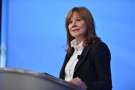 Gm Ceo Mary Barra Named Motor Trends 2018 Person Of The Year The News Wheel