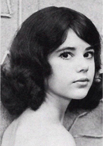 colleen corby pretty people beautiful people poses 60s girl dame tv girls emo hair