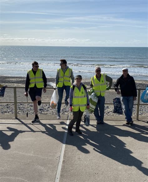 What We Do Race The Train Tywyn