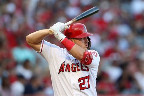 Mike Trout Homers In First At Bat Since Becoming A Father