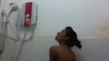 Desi Girl Selfie Took While Taking Bath Indian Amateur Sex
