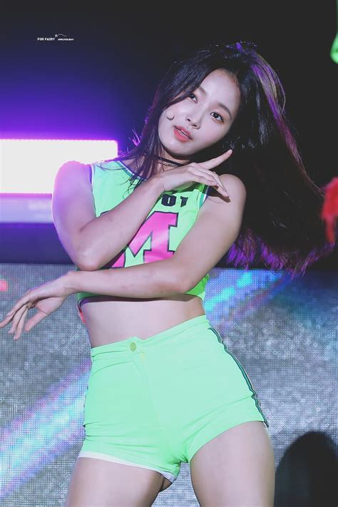 pin on yeonwoo momoland 2507 hot sex picture