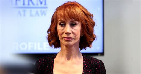 Comedian Kathy Griffin Is Set To Undergo Lung Cancer Surgery