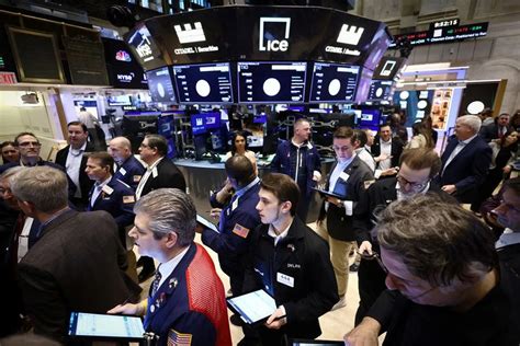 Wall Street Cerró Con Fuertes Pérdidas En El Comienzo De Una Semana Clave Para La Economía De