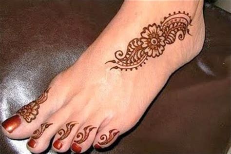 Simple Mehndi Designs That Look Fab And Stylish