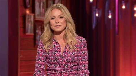 Kelly Ripa Fans Shocked After She Offers To Model Nude During Nsfw