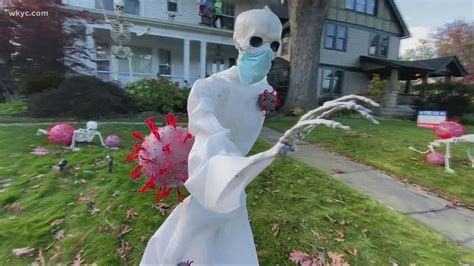 Cleveland House Wins Halloween With Epic Skeleton Display Complete With