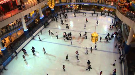 Sunway pyramid ice is a popular recreational destination in malaysia which attracts approximately 15,000 skaters each month. Ice Skating Sunway Pyramid - YouTube