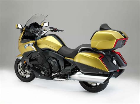 La bmw k 1600 gtl dispone de abs de serie y el equipo de freno está compuesto en la parte frontal por dos discos de 320 mm de diámetro mordidos por pinzas fijas de cuatro pistones. 2018 BMW K1600 Grand America Review • Total Motorcycle