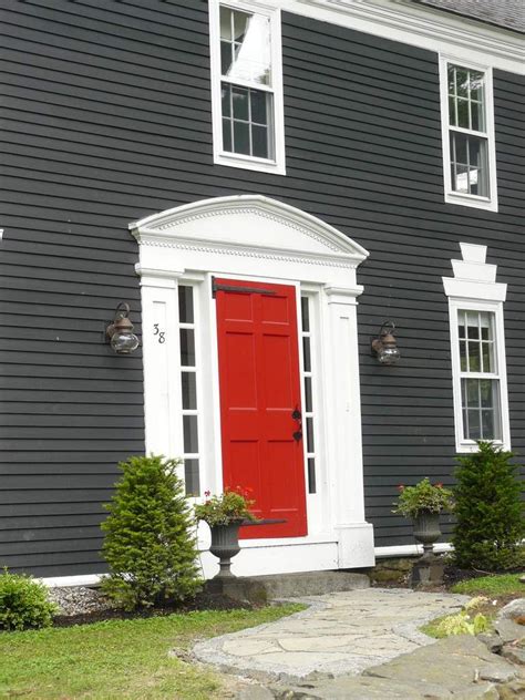 Pin By Mirza Leon On Red Door House Paint Exterior Exterior Paint