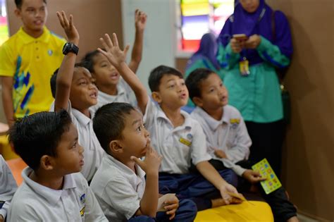 Menurut akta pendidikan 1996 (akta 550) : Pendedahan Literasi Digital Didik Kanak-kanak Celik ...
