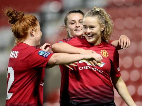 manchester united women win promotion super league after thrashing aston villa the independent