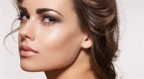 Find Out Which Is The Best Eyebrow Shape For Oval Face