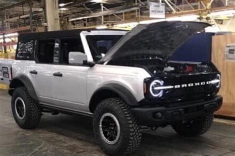 Ford Could Make Bronco Its Own Rugged Off Road Brand Carbuzz