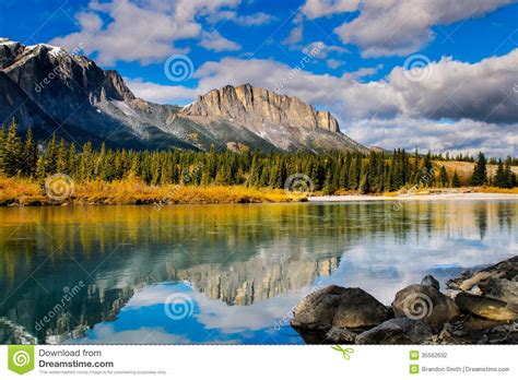 Mount Yumnuska Stock Photo Image Of Water Nature Valley 35562632