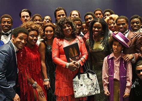 See full list on celebsages.com Martha Reeves poses with cast members of "Motown The ...