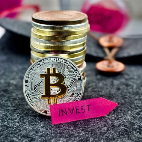Six years after the launch of cash app, users can now use the service to trade stocks and bitcoin for free. What Is the Average Investment in Bitcoin? - Bitcoin ...