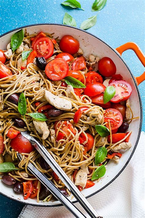 Everybody understands the stuggle of getting dinner on the table after a long day. Chicken and Whole Wheat Spaghetti Recipe - iFOODreal.com