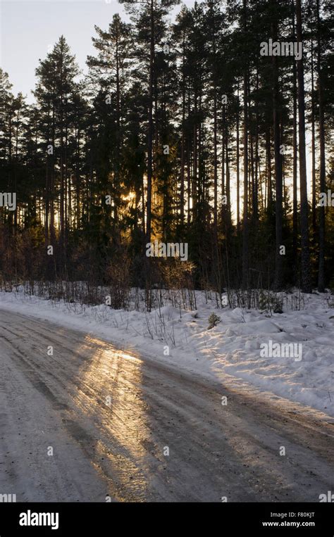 Slippery Icy Road Hi Res Stock Photography And Images Alamy