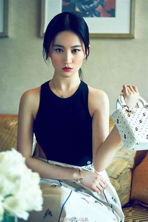 Online Crop Hd Wallpaper Crystal Liu Women Actress Singer Asian