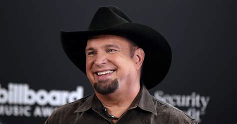 Garth Brooks Hints At The Return Of His Rock Alter Ego Parade