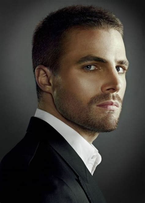 Stephen amell removed from flight after allegedly berating his wife. Pin von ErroR auf Faces | Gesicht, Gutaussehende männer ...