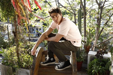 Pet friendly hotels in hollywood. CONVERSE LANZA SU CAMPAÑA HO 2020 - El Planeta Urbano