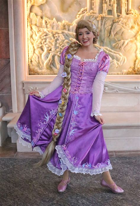 Walt Disney World Outfit Posing At The Purple Wall Ohsexiezpix Web